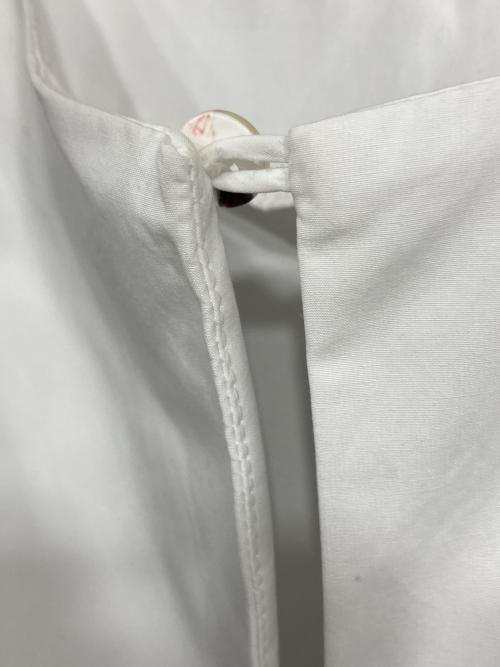 M・Fil（エムフィル）M・fil (エムフィル) ギャザーデザインスリーブシャツ ホワイト サイズ:40の古着・服飾アイテム