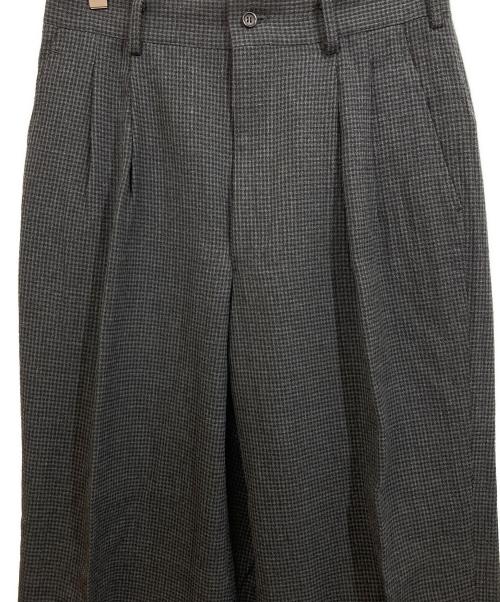 COMME des GARCONS HOMME（コムデギャルソン オム）COMME des GARCONS HOMME (コムデギャルソン オム) タックパンツ グレー サイズ:SIZE Mの古着・服飾アイテム