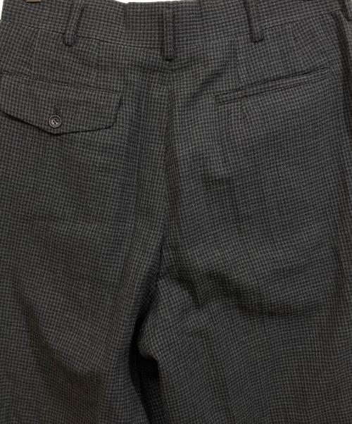 COMME des GARCONS HOMME（コムデギャルソン オム）COMME des GARCONS HOMME (コムデギャルソン オム) タックパンツ グレー サイズ:SIZE Mの古着・服飾アイテム