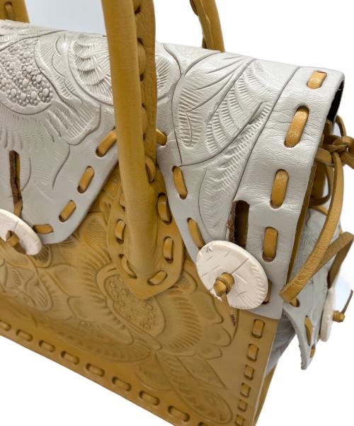 Carving Tribes（カービングトライブス）CARVING TRIBES (カービングトライブス) BI MaestraS アイボリー×マスタードの古着・服飾アイテム