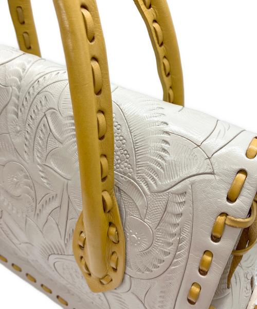 Carving Tribes（カービングトライブス）CARVING TRIBES (カービングトライブス) BI MaestraS アイボリー×マスタードの古着・服飾アイテム