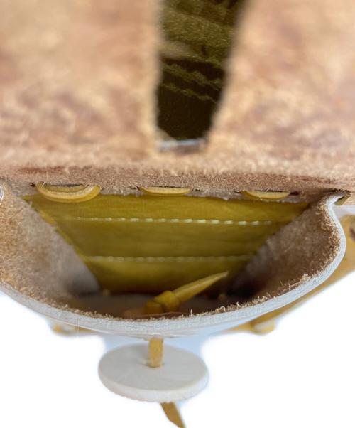 Carving Tribes（カービングトライブス）CARVING TRIBES (カービングトライブス) BI MaestraS アイボリー×マスタードの古着・服飾アイテム