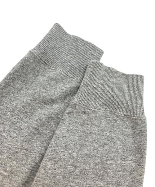 F.C.R.B.（エフシーレアルブリストル）F.C.R.B. (エフシーレアルブリストル) APPLIQUE LOGO PULL OVER HOODY グレー サイズ:Sの古着・服飾アイテム