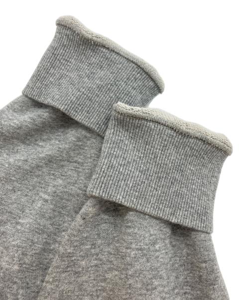 F.C.R.B.（エフシーレアルブリストル）F.C.R.B. (エフシーレアルブリストル) APPLIQUE LOGO PULL OVER HOODY グレー サイズ:Sの古着・服飾アイテム