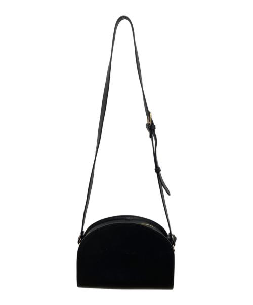 A.P.C.（アーペーセー）A.P.C. (アーペーセー) ハーフムーンショルダーバッグ ブラックの古着・服飾アイテム