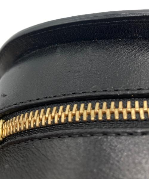 A.P.C.（アーペーセー）A.P.C. (アーペーセー) ハーフムーンショルダーバッグ ブラックの古着・服飾アイテム