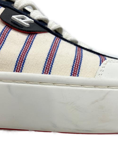 Christian Louboutin（クリスチャン・ルブタン）Christian Louboutin (クリスチャン・ルブタン) ローカットスニーカー ベージュ サイズ:37の古着・服飾アイテム
