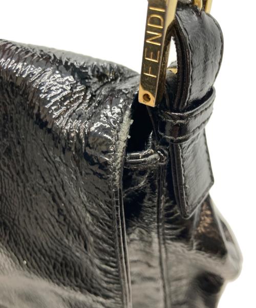 FENDI（フェンディ）FENDI (フェンディ) ショルダーバッグ ブラックの古着・服飾アイテム