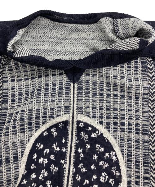 Mame Kurogouchi（マメクロゴウチ）Mame Kurogouchi (マメクロゴウチ) Osmanthus Motif Jacquard Knitted Vest ネイビー サイズ: 2の古着・服飾アイテム