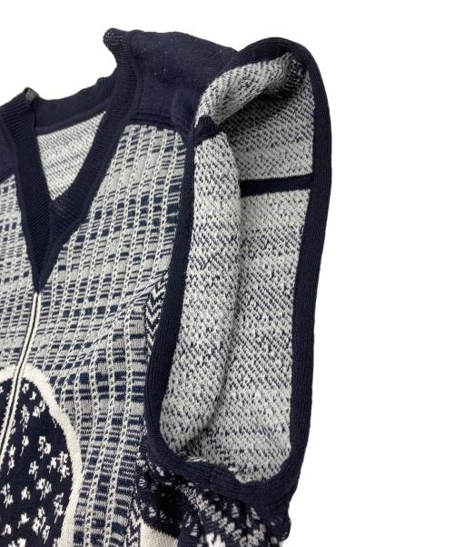 Mame Kurogouchi（マメクロゴウチ）Mame Kurogouchi (マメクロゴウチ) Osmanthus Motif Jacquard Knitted Vest ネイビー サイズ: 2の古着・服飾アイテム