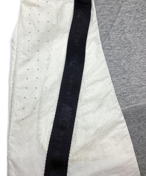 NIKE（ナイキ）NIKE (ナイキ) sacai (サカイ) NRG HOODIE グレー サイズ:ＸＳの古着・服飾アイテム