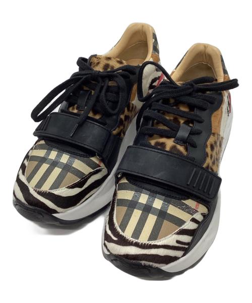 BURBERRY（バーバリー）BURBERRY (バーバリー) New Regis Sneakers ベージュ×ホワイト サイズ:40の古着・服飾アイテム