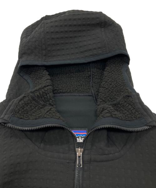 Patagonia（パタゴニア）Patagonia (パタゴニア) R2 TECHFACE HOODY ブラック サイズ:XLの古着・服飾アイテム