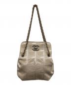 CHANELシャネル）の古着「ニュートラベルラインチェーンポーチ」｜ベージュ