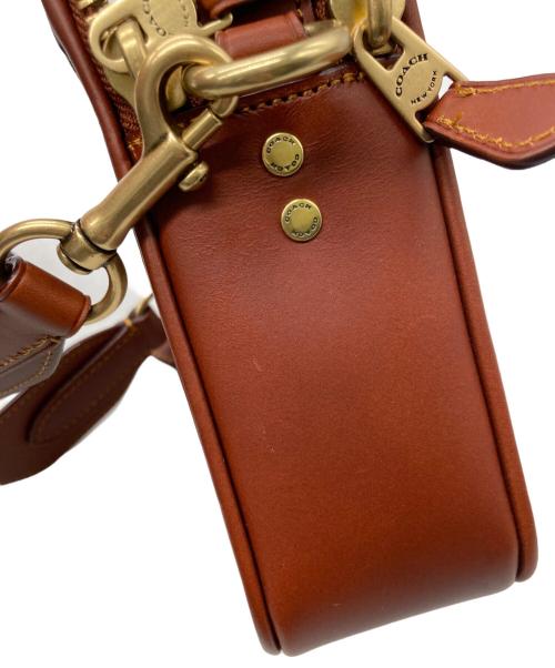 COACH（コーチ）COACH (コーチ) コーチ ローグ クロスボディ 12・シグネチャー キャンバス・パッチ ベージュ×ブラウンの古着・服飾アイテム