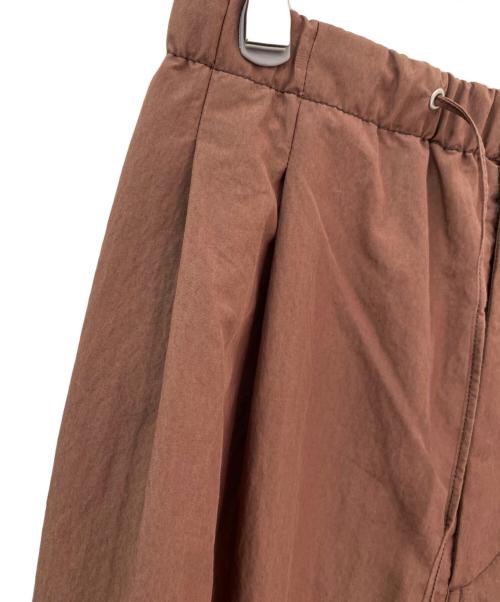 CLANE（クラネ）CLANE (クラネ) COTTON PARACHUTE PANTS ブラウン サイズ:2の古着・服飾アイテム