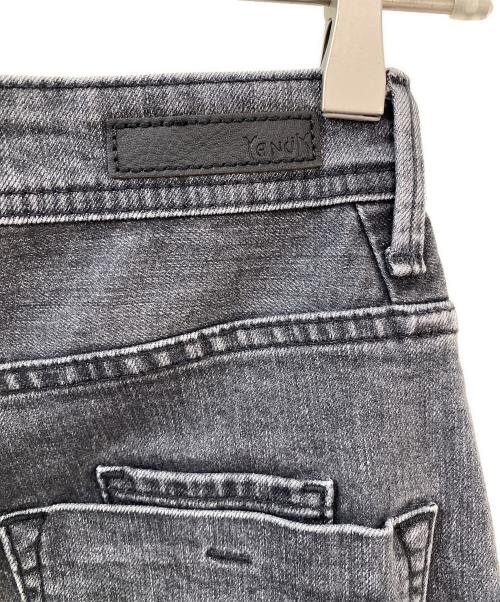 YANUK（ヤヌーク）YANUK (ヤヌーク) カーブテーパード LAURA ブラック サイズ:24の古着・服飾アイテム