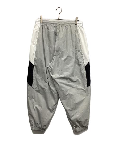 NIKE（ナイキ）NIKE (ナイキ) オーバーサイズド ウーブン トラックパンツ グレー サイズ:Lの古着・服飾アイテム