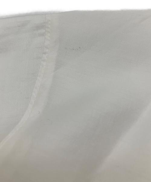La boutique BonBon（ラブティックボンボン）La boutique BonBon (ラブティックボンボン) シアークロップドシャツ ホワイト サイズ:Fの古着・服飾アイテム