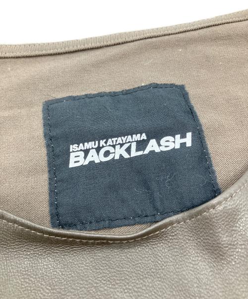 ISAMU KATAYAMA BACKLASH（イサムカタヤマ・バックラッシュ）ISAMU KATAYAMA BACKLASH (イサムカタヤマ・バックラッシュ) シープレザー半袖シャツ ブラウン サイズ:Mの古着・服飾アイテム