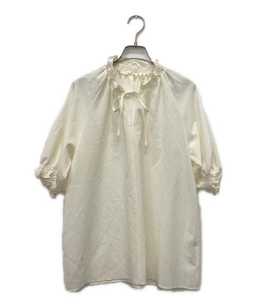 La TOTALITE（ラ ト―タリテ）La TOTALITE (ラ ト―タリテ) シャーリングカラーブラウス アイボリー サイズ:Freeの古着・服飾アイテム