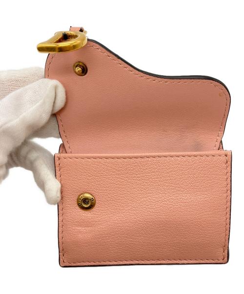 Christian Dior（クリスチャン ディオール）Christian Dior (クリスチャン ディオール) SADDLE ロータスウォレット ピンクの古着・服飾アイテム