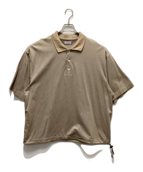 CLESSTE（クレスト）CLESSTE (クレスト) STRIPED MASSIVE S/S POLO SHIRT ベージュ×ホワイト サイズ:FREEの古着・服飾アイテム