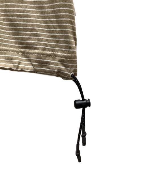 CLESSTE（クレスト）CLESSTE (クレスト) STRIPED MASSIVE S/S POLO SHIRT ベージュ×ホワイト サイズ:FREEの古着・服飾アイテム