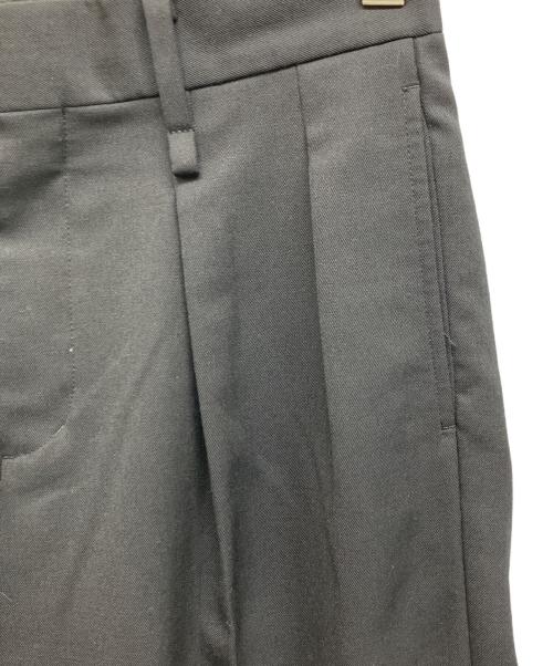 DRESSEDUNDRESSED（ドレスドアンドレスド）DRESSEDUNDRESSED (ドレスドアンドレスド) タックパンツ ブラック サイズ:2の古着・服飾アイテム