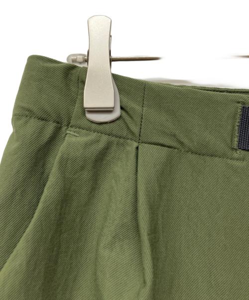 GOLDWIN（ゴールドウイン）GOLDWIN (ゴールドウイン) One Tuck Tapered Stretch Trousers グリーン サイズ:Mの古着・服飾アイテム