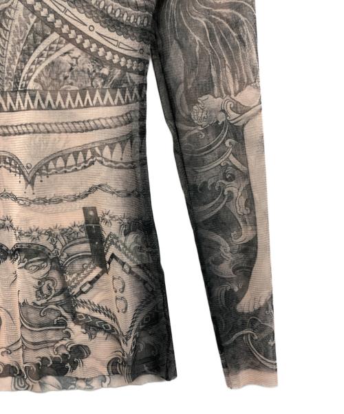 BONBOM（ボンボム）BONBOM (ボンボム) BRONTE TATTO TSHIRT ベージュ サイズ:S 未使用品の古着・服飾アイテム