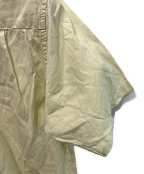 SUPREME（シュプリーム）Supreme (シュプリーム) S/S シャツ ベージュ サイズ:Sの古着・服飾アイテム
