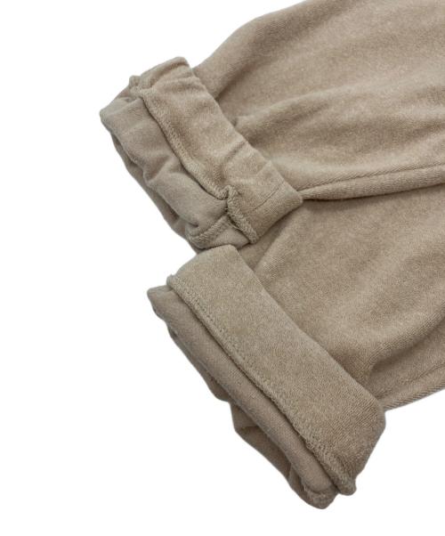 emmi atelier（エミアトリエ）emmi atelier (エミアトリエ) PLAX クロップド丈パイルパーカー ベージュ サイズ:Freeの古着・服飾アイテム