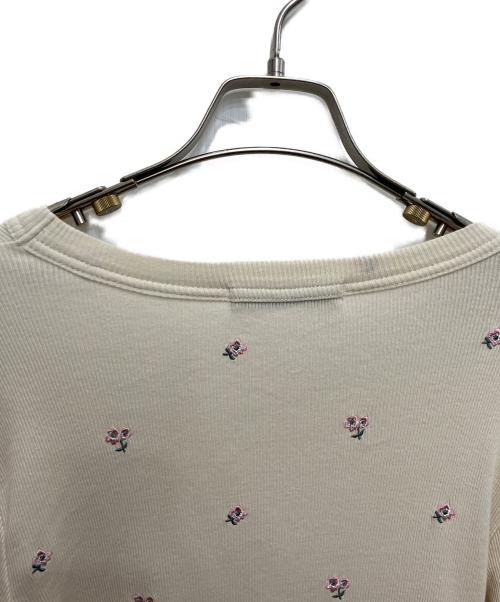 ETRE TOKYO（エトレトウキョウ）ETRE TOKYO (エトレトウキョウ) FloretsロンTee ベージュ サイズ:freeの古着・服飾アイテム
