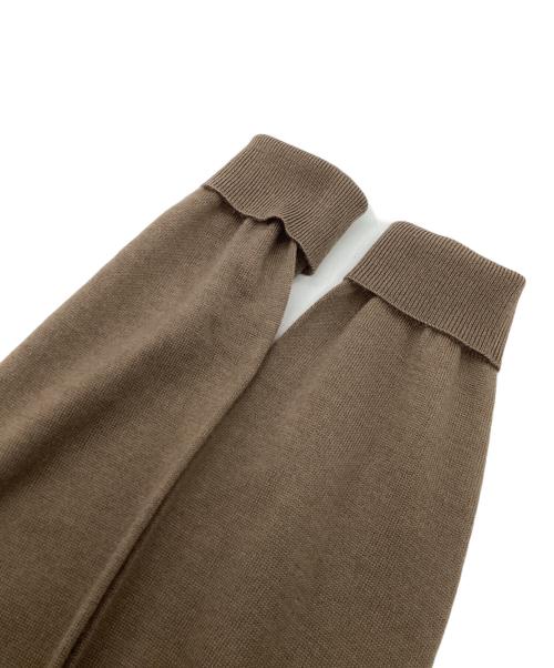 BLUE LABEL CRESTBRIDGE（ブルーレーベルクレストブリッジ）BLUE LABEL CRESTBRIDGE (ブルーレーベルクレストブリッジ) クルーネックカーディガン ライトブラウン サイズ:SIZE 38の古着・服飾アイテム