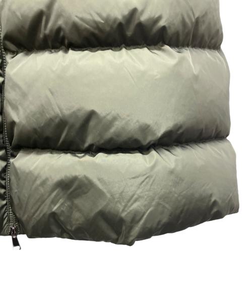 MONCLER（モンクレール）MONCLER (モンクレール) ダウンコート オリーブ サイズ:3の古着・服飾アイテム