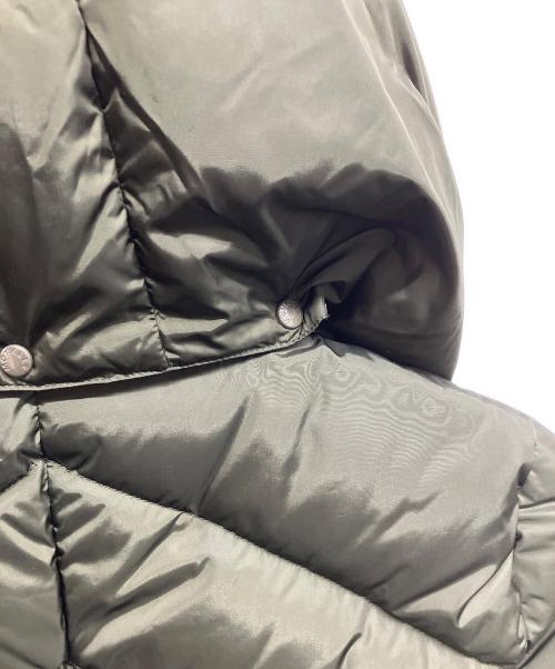 MONCLER（モンクレール）MONCLER (モンクレール) ダウンコート オリーブ サイズ:3の古着・服飾アイテム