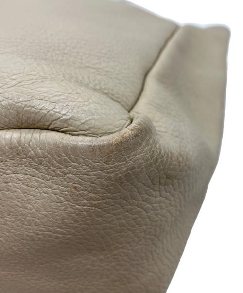 YOUNG & OLSEN The DRYGOODS STORE（ヤングアンドオルセン ザ ドライグッズストア）YOUNG & OLSEN The DRYGOODS STORE (ヤングアンドオルセン ザ ドライグッズストア) EMBOSSED LEATHER TOTE M ベージュの古着・服飾アイテム