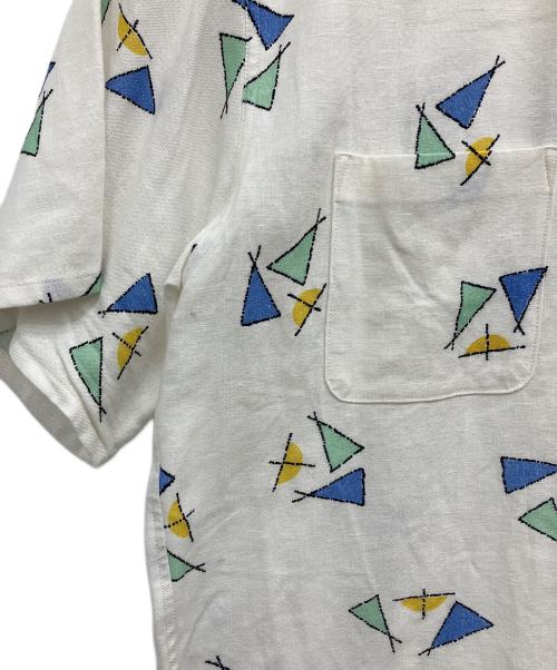SOLARIS HATMAKERS&Co.（ソラリス ハットメーカーズ）SOLARIS HATMAKERS&Co. (ソラリス ハットメーカーズ) ATOMIC S/S OP SHIRT-TROPICANA ホワイト サイズ:38の古着・服飾アイテム