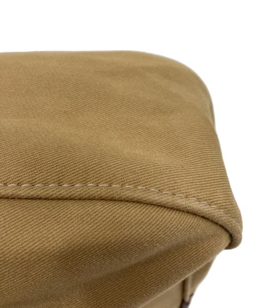 brady（ブレディ）Brady (ブレディ) ARIEL TROUT LARGE キャメルの古着・服飾アイテム