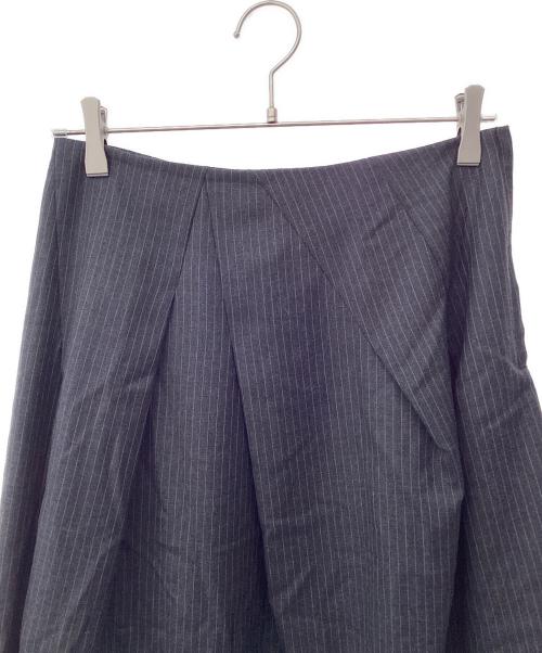tricot COMME des GARCONS（トリココムデギャルソン）tricot COMME des GARCONS (トリココムデギャルソン) ストライプスカート グレー サイズ:Mの古着・服飾アイテム