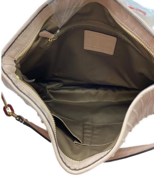 COACH（コーチ）COACH (コーチ) ピンタックショルダーバッグ ピンクの古着・服飾アイテム