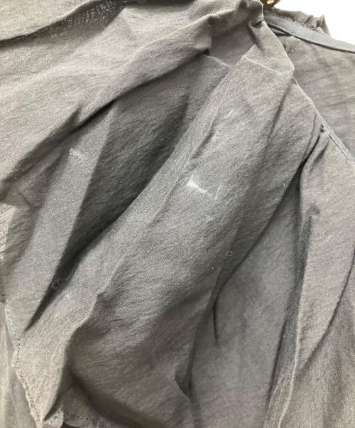 DEPAREILLE（デパリエ）DEPAREILLE (デパリエ) フリルブラウス ブラック サイズ:記載なしの古着・服飾アイテム