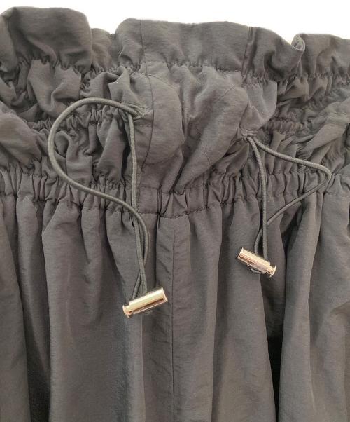 UN3D.（アンスリード）UN3D. (アンスリード) WAVE GATHER PT ブラック サイズ:38の古着・服飾アイテム