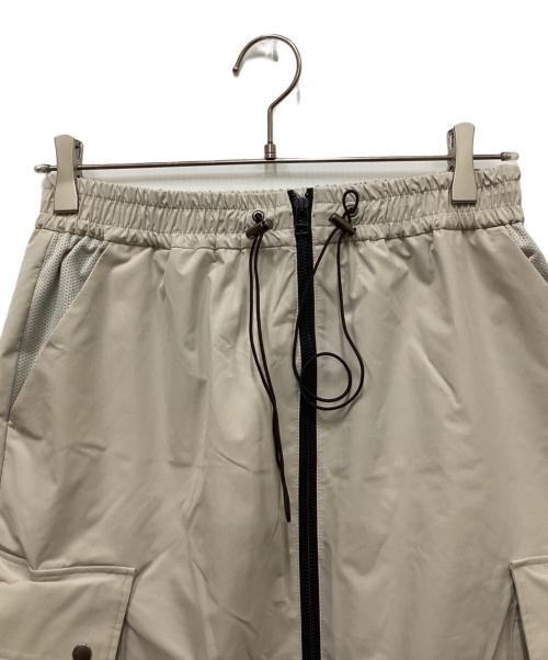 A + TOKYO（エープラス トウキョウ）A + TOKYO (エープラス トウキョウ) リフレクターラインカーゴスカート ベージュ サイズ:2の古着・服飾アイテム