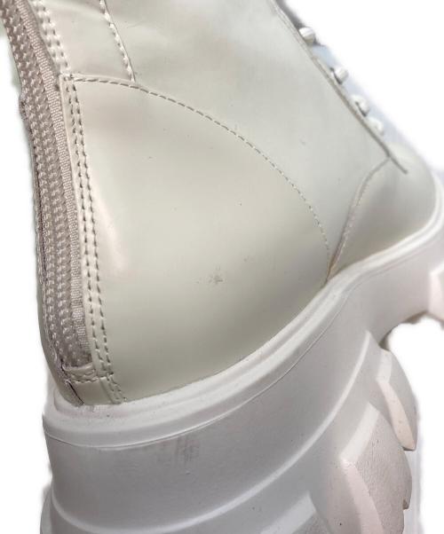 lost in echo（ロスト イン エコー）lost in echo (ロスト イン エコー) レースアップブーツ ホワイト サイズ:24.5cmの古着・服飾アイテム