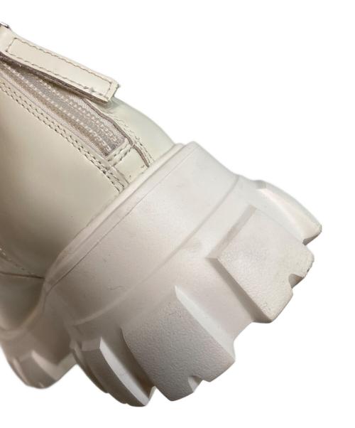 lost in echo（ロスト イン エコー）lost in echo (ロスト イン エコー) レースアップブーツ ホワイト サイズ:24.5cmの古着・服飾アイテム