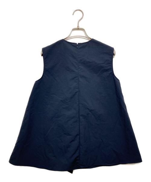 R（アール）R (アール) エンシュクノースリーブブラウス ネイビー サイズ:40の古着・服飾アイテム