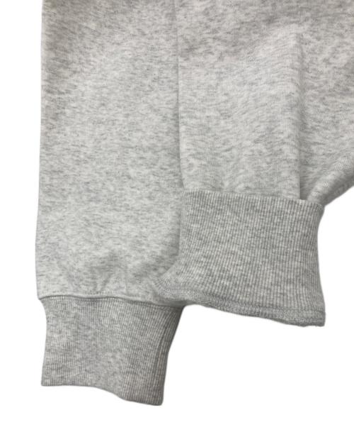 Carhartt WIP（カーハート ワークインプログレス）CARHARTT WIP (カーハート ワークインプログレス) CHASE NECK ZIP SWEAT グレー サイズ:Ｌの古着・服飾アイテム