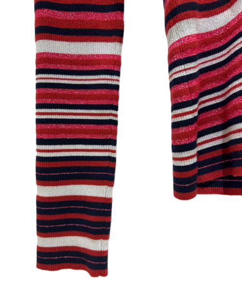 CHANEL（シャネル）CHANEL (シャネル) 23B / P75 ココマークハイネックボーダーニット P75631K10887 レッド サイズ:38 未使用品の古着・服飾アイテム